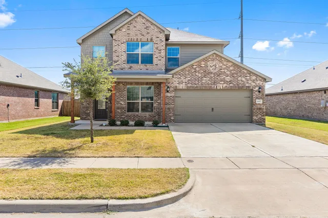 $399,999 | 1037 McDonald Drive, Crowley, TX 76036