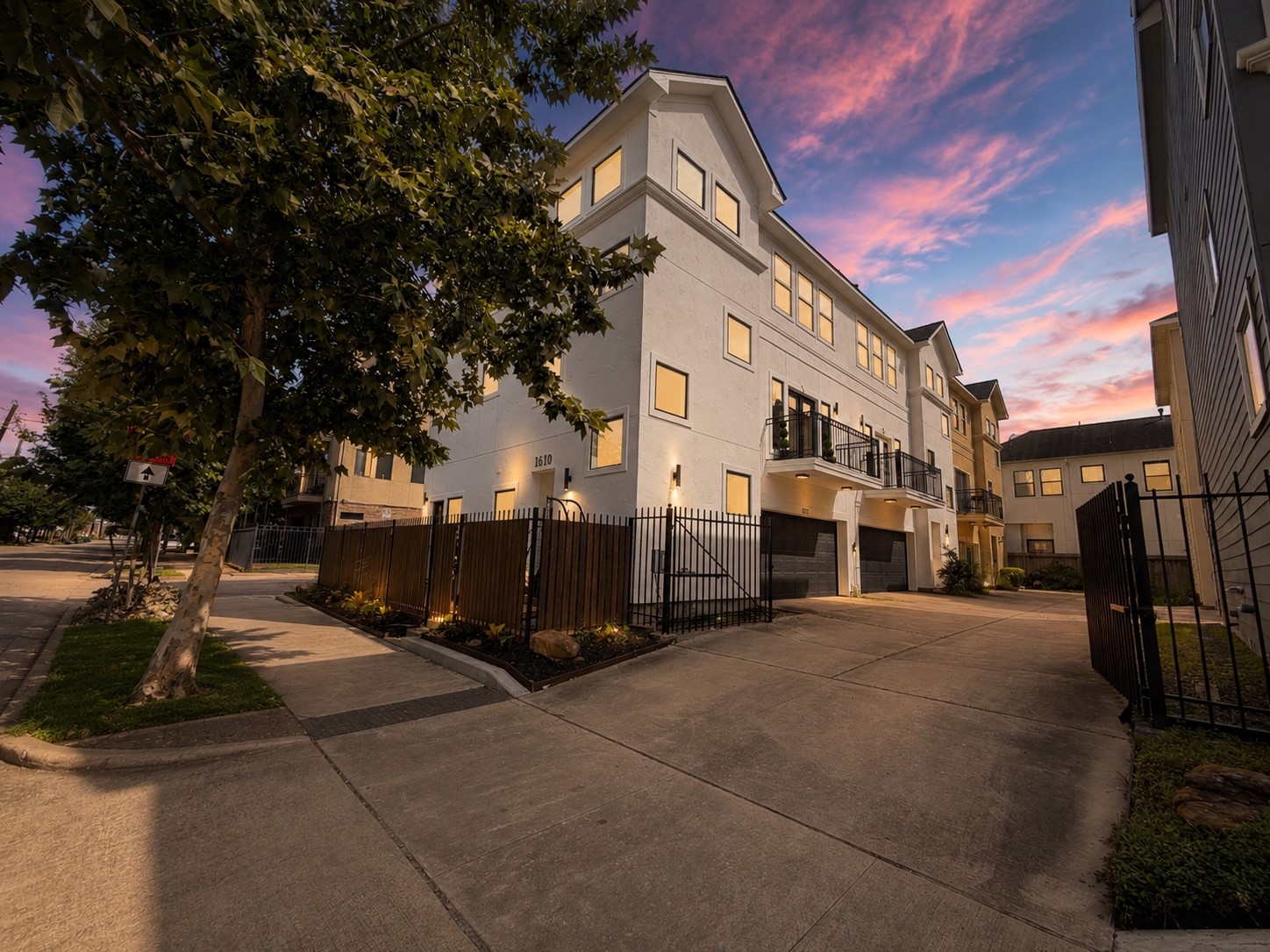 1608 Holman Street Houston, TX 77004 - Photo 1 of 43 Gated, five unit complex