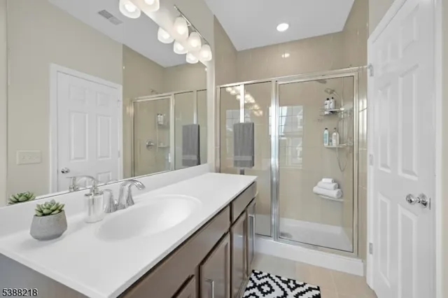 $4,950 | 32 Gala Court, Livingston, NJ 07039