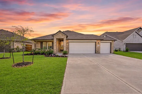 $292,500 | 9623 Sterling Arbor Drive, Baytown, TX 77521