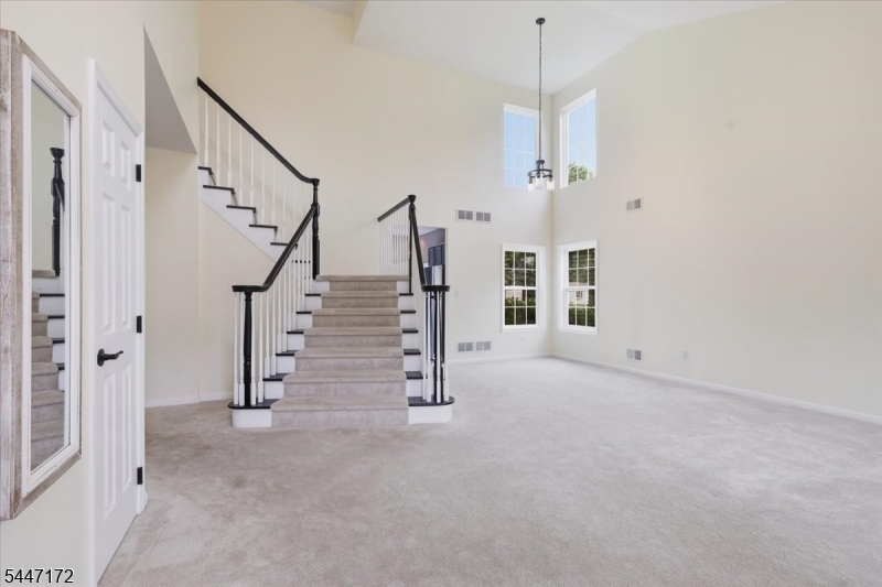 163 Bryans Road Hampton, NJ 08827 - Photo 5 of 47