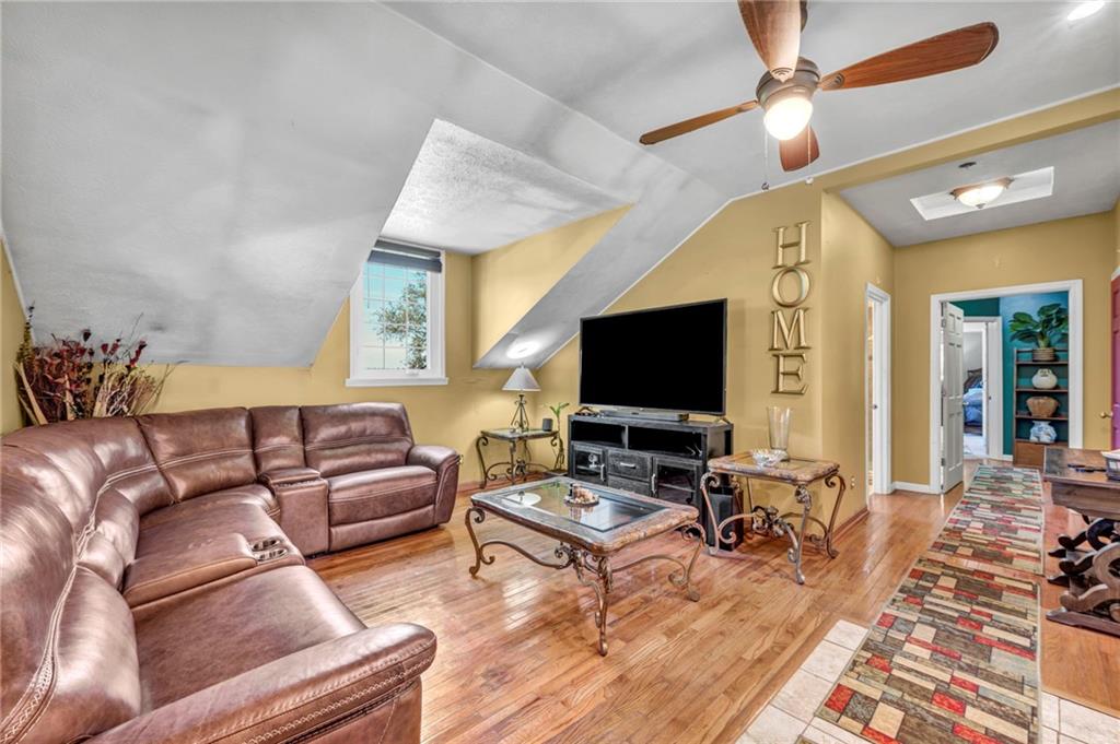 159 Murdocksville Road Clinton, PA 15026 - Photo 10 of 50 Gallery Image 10