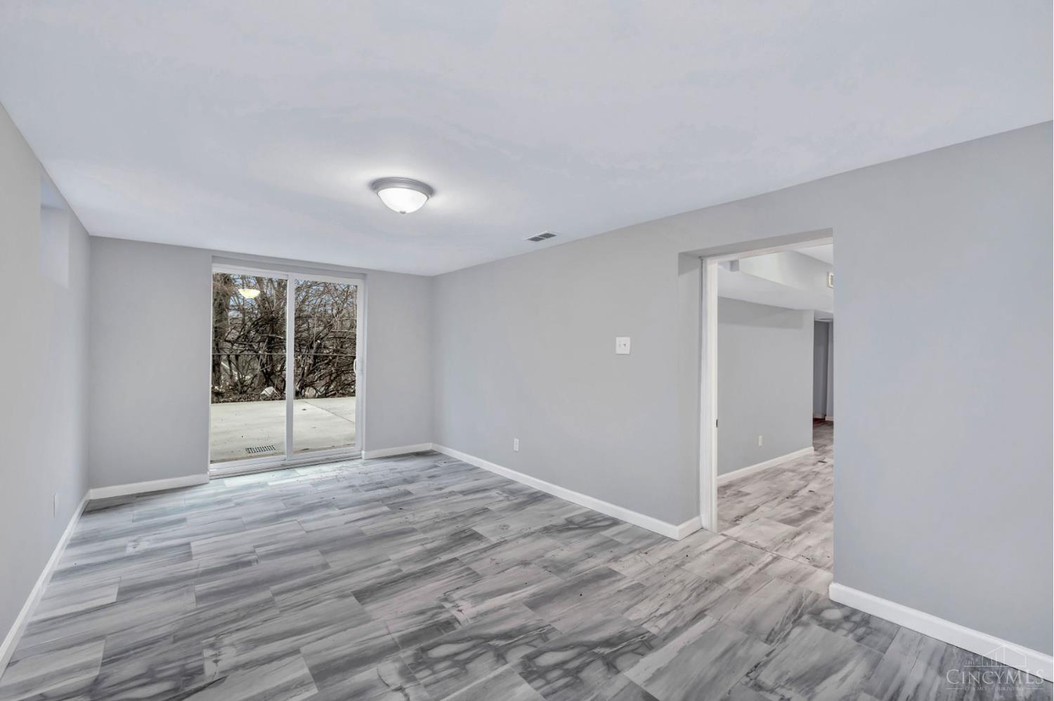 4284 Foley Road Cincinnati, OH 45205 - Photo 27 of 34