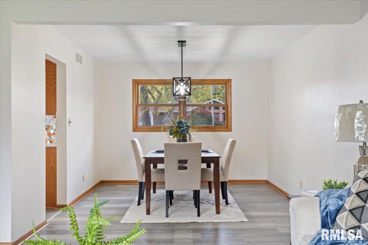 2706 Ridgewood Avenue Davenport, IA 52803 - Photo 12 of 65