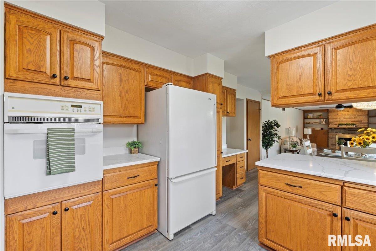 2706 Ridgewood Avenue Davenport, IA 52803 - Photo 19 of 65