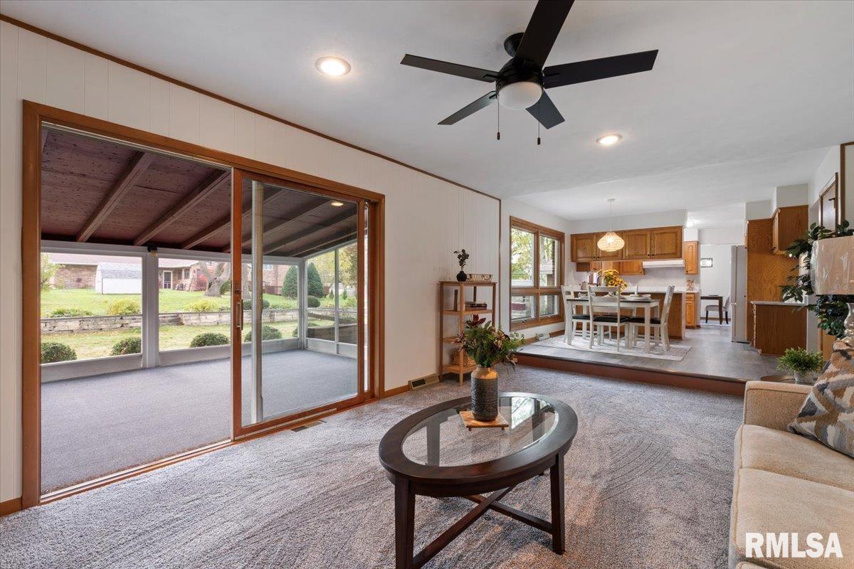 2706 Ridgewood Avenue Davenport, IA 52803 - Photo 29 of 65