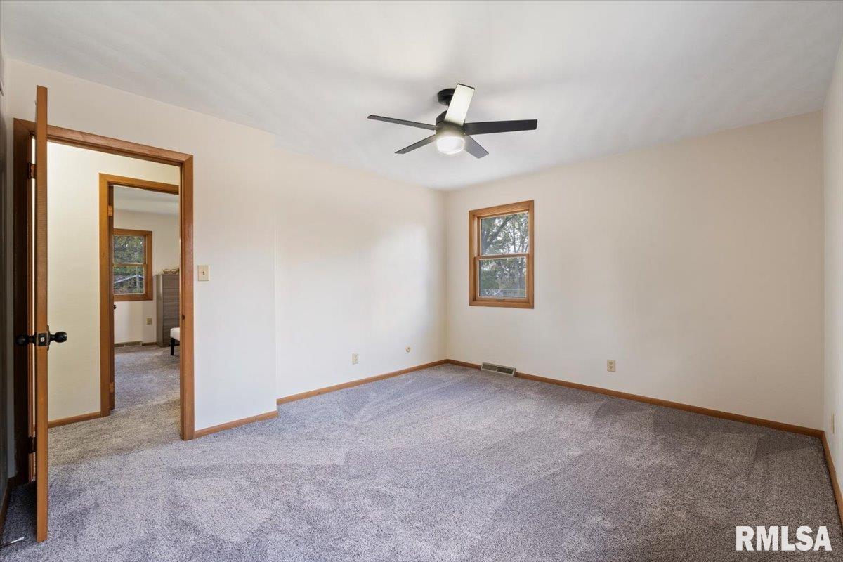 2706 Ridgewood Avenue Davenport, IA 52803 - Photo 42 of 65