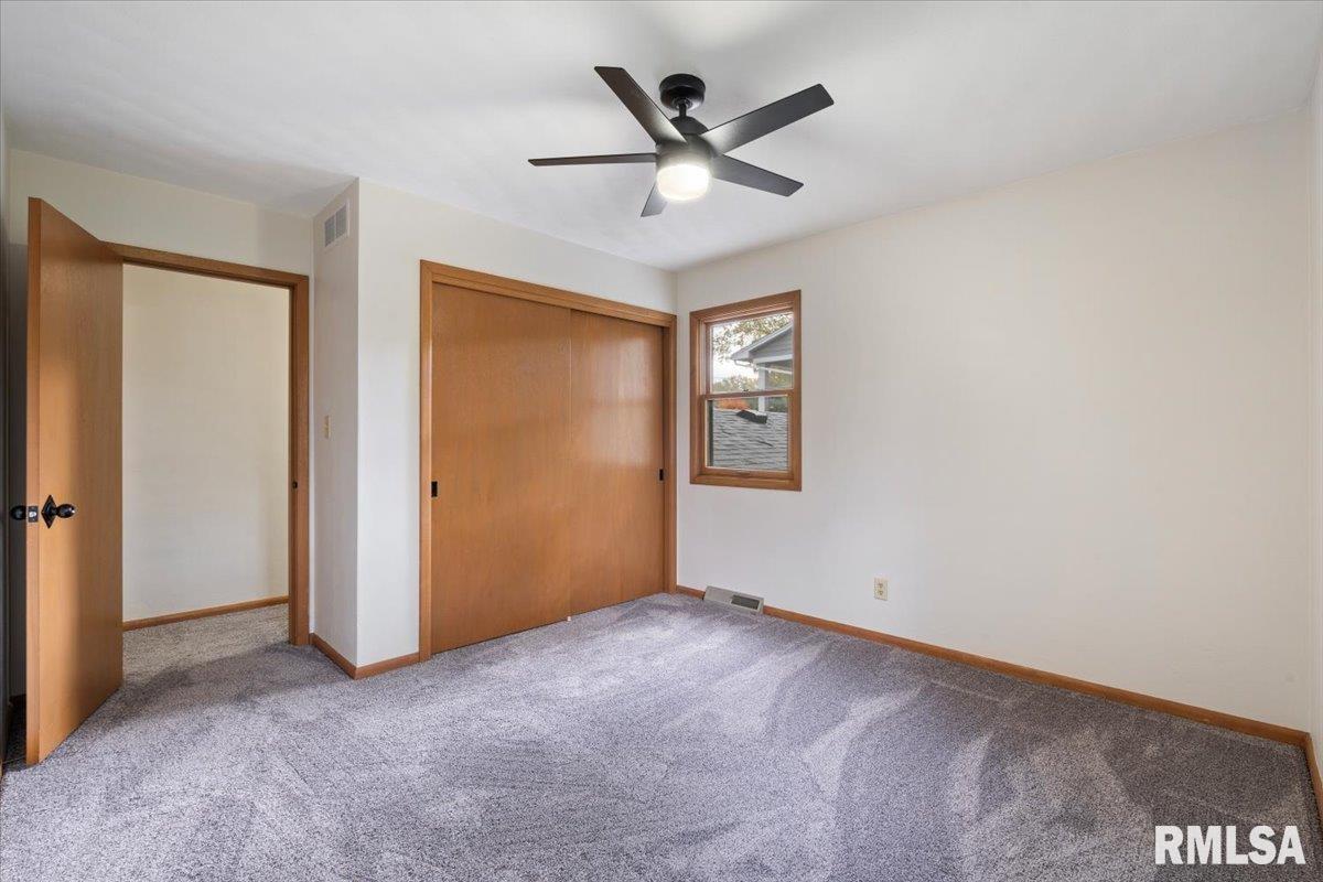 2706 Ridgewood Avenue Davenport, IA 52803 - Photo 46 of 65