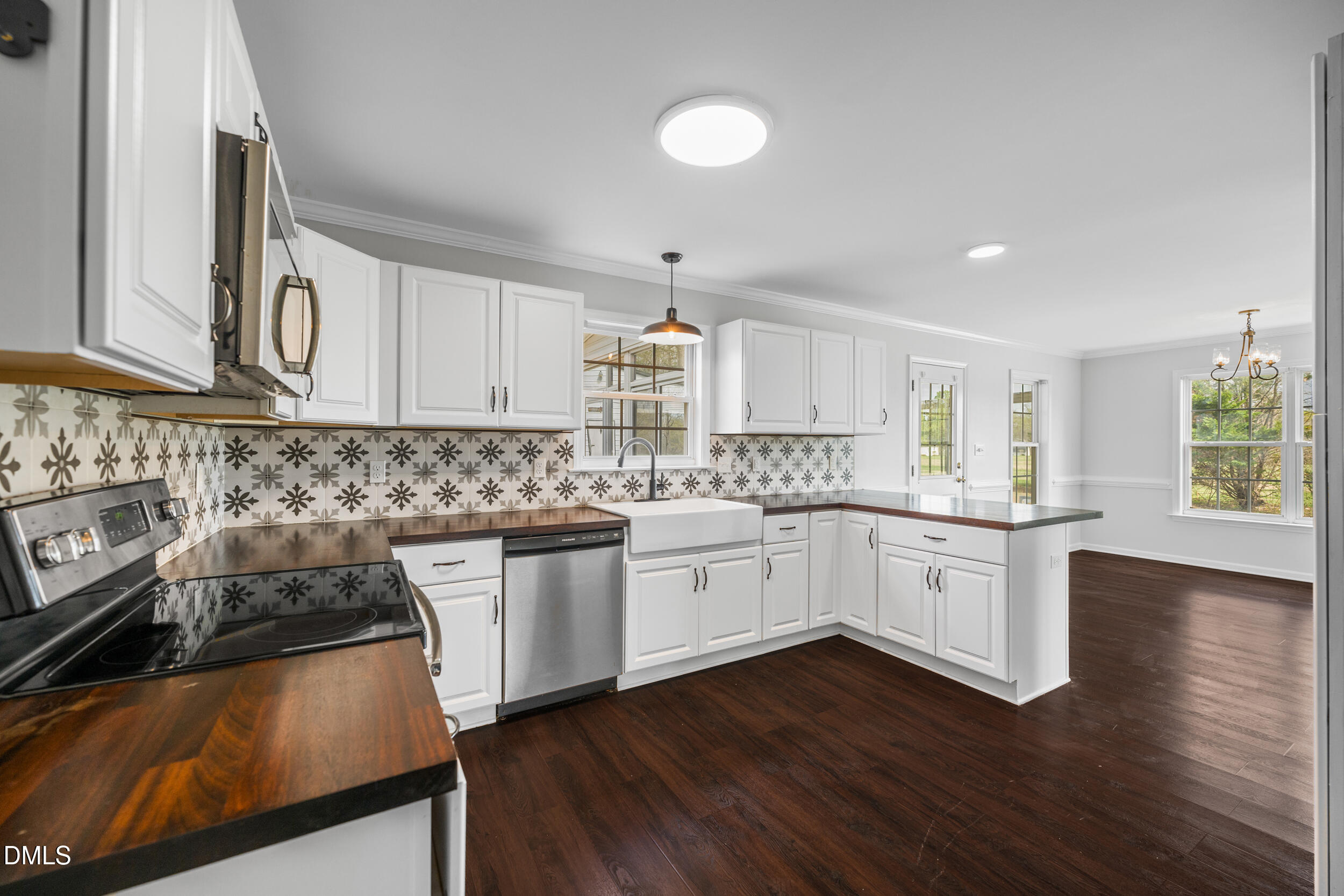 24 Country Side Drive Roxboro, NC 27574 - Photo 8 of 36 10 -24 country side dr, interior, kitche