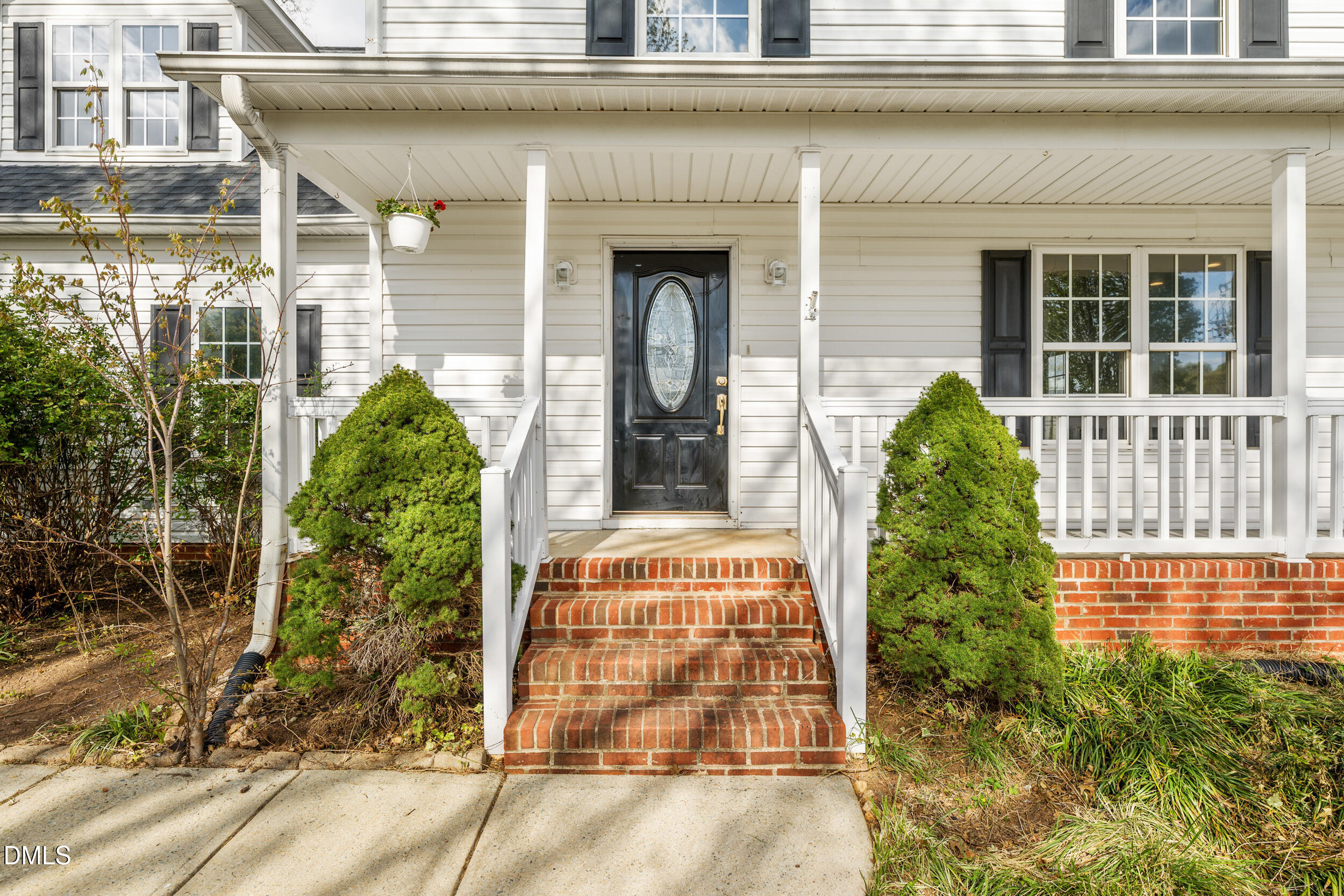 24 Country Side Drive Roxboro, NC 27574 - Photo 3 of 36 3 -24 country side dr, exterior