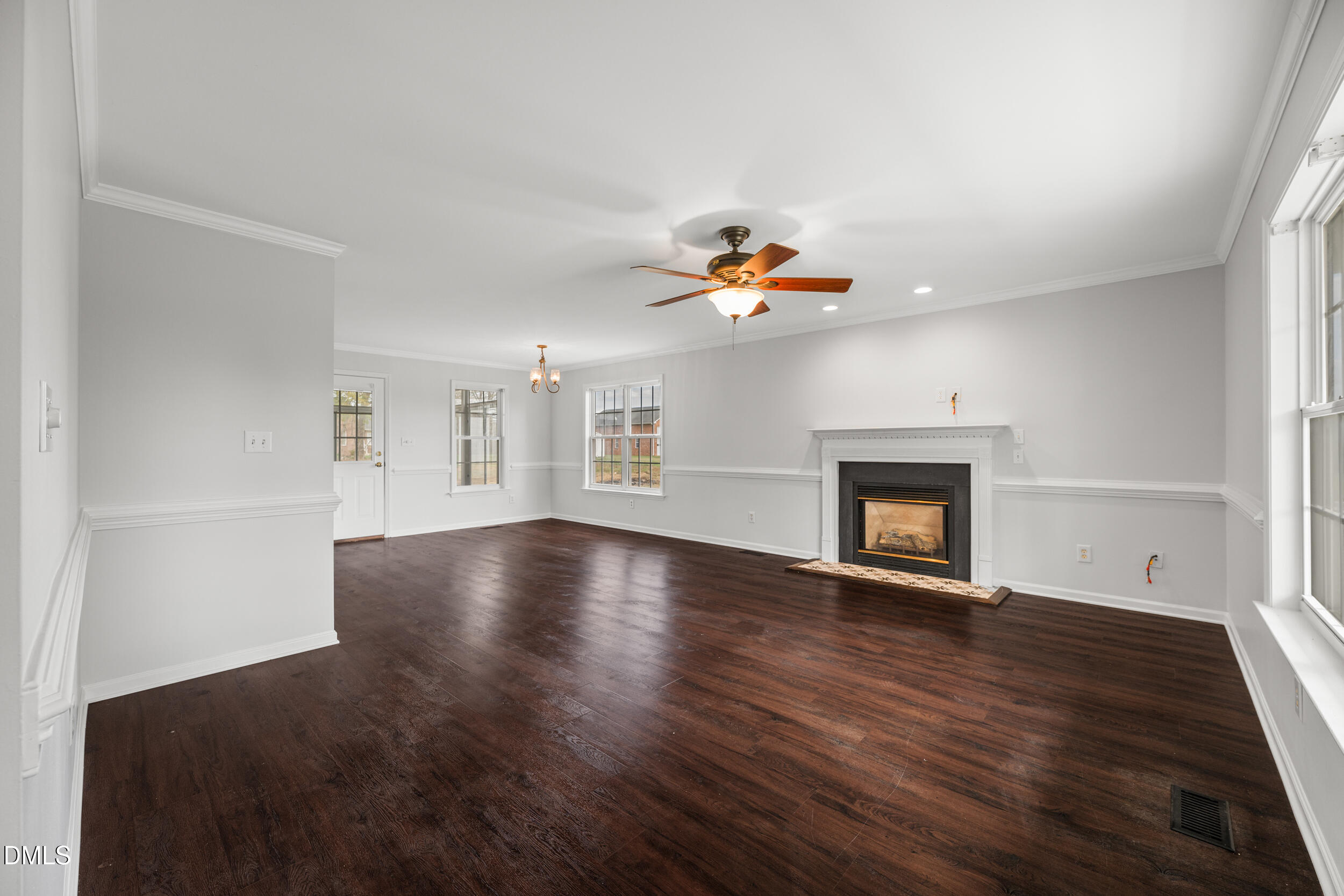 24 Country Side Drive Roxboro, NC 27574 - Photo 5 of 36 5 -24 country side dr, interior