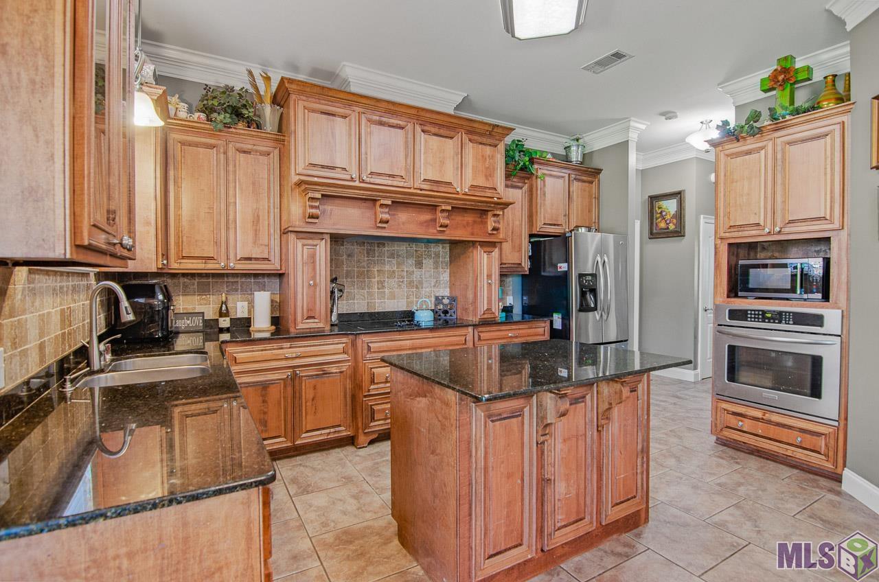 48127 Sam Martin Road St. Amant, LA 70774 - Photo 8 of 24 Gallery Image 8