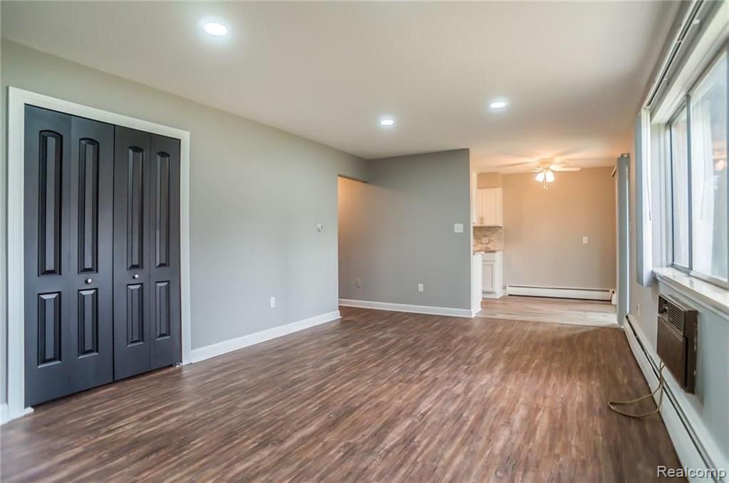2173 Decker Road, Unit 45 Walled Lake, MI 48390 - Photo 7 of 15