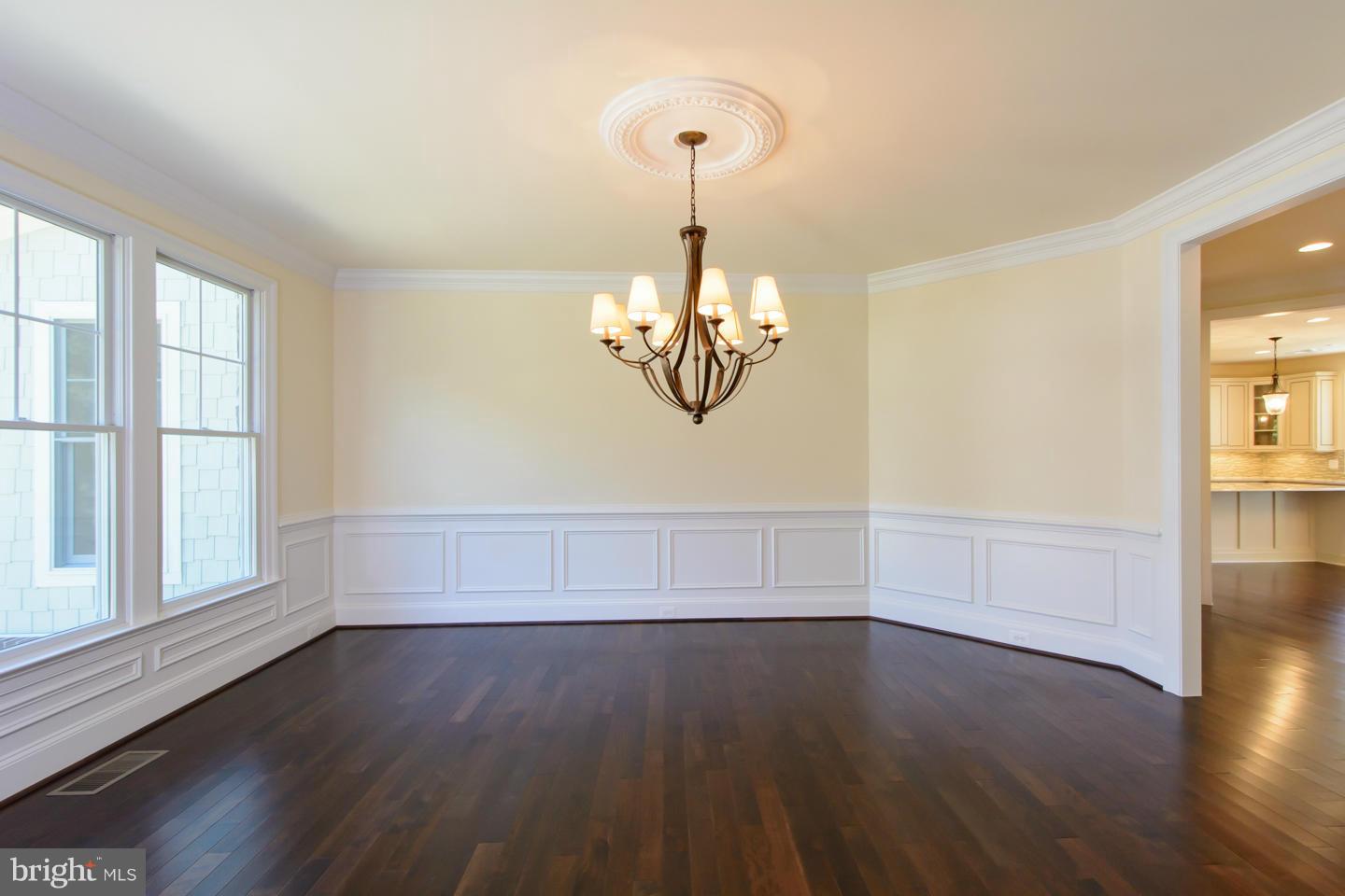 1721 Besley Road Vienna, VA 22182 - Photo 2 of 20 Interior (General)