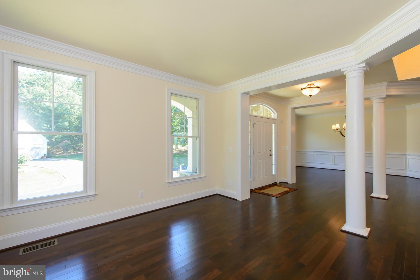 1721 Besley Road Vienna, VA 22182 - Photo 6 of 20 Interior (General)