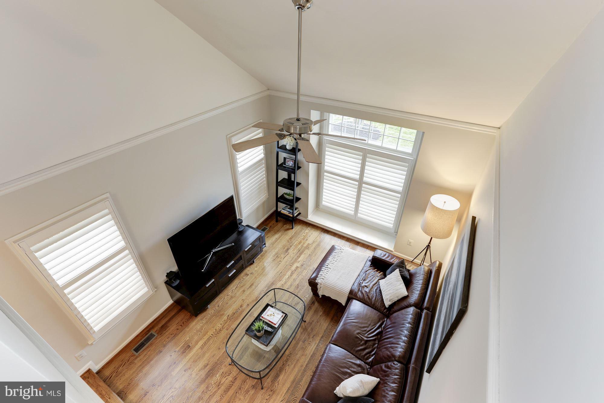 11606 Springhouse Place Reston, VA 20194 - Photo 17 of 30 Living Room