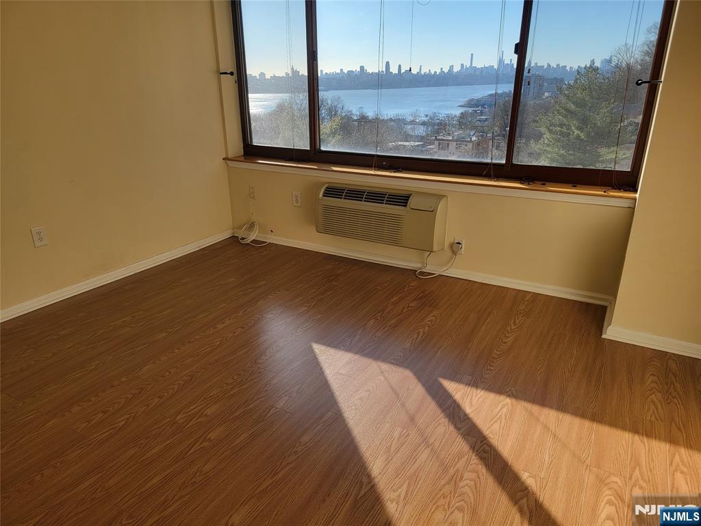100 Old Palisade Road, Unit 702 Fort Lee, NJ 07024 - Photo 31 of 37