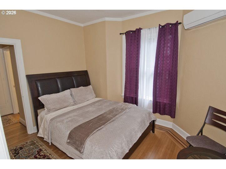 2356 Northwest Westover Road Portland, OR 97210 - Photo 4 of 20