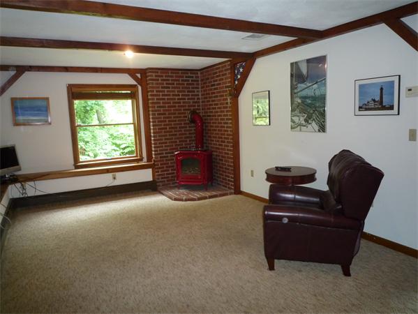 6 Plaza Road Wakefield, MA 01880 - Photo 9 of 11 Gallery Image 9