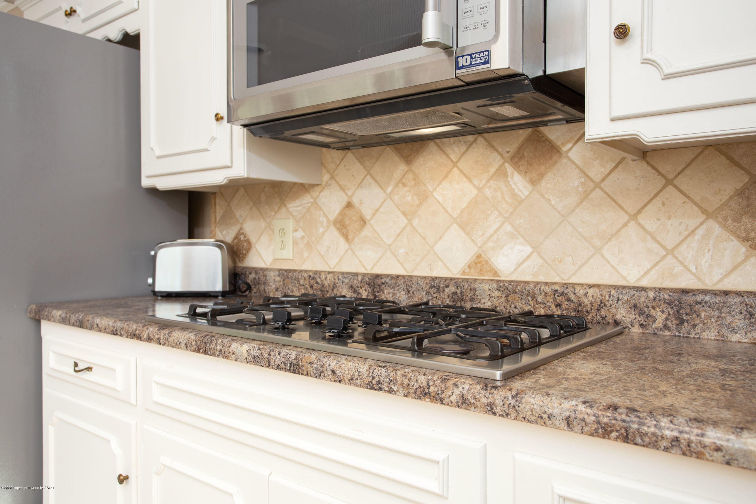 6801 Dreyfuss Road Amarillo, TX 79106 - Photo 10 of 32 Kitchen