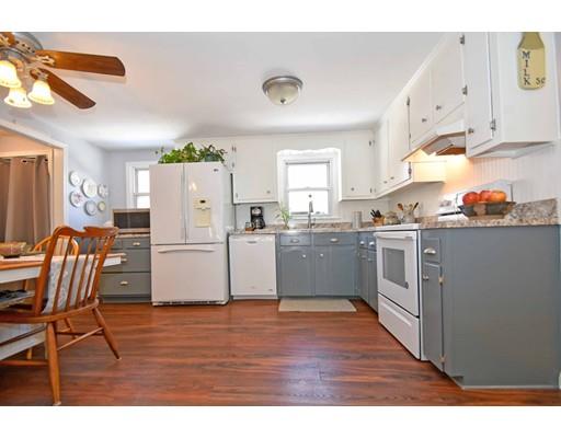 218 North Sturbridge Road Charlton, MA 01507 - Photo 5 of 24
