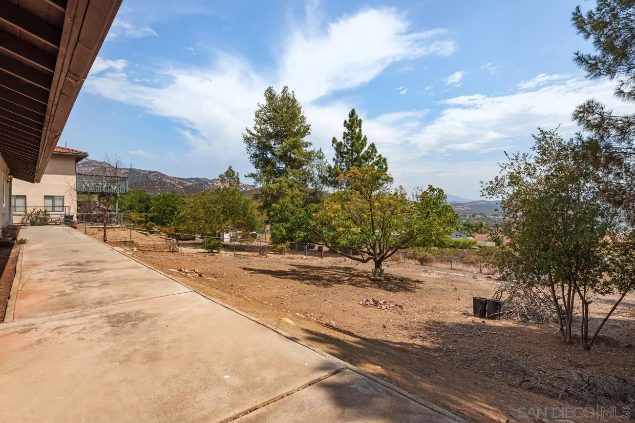 24381 Rutherford Road Ramona, CA 92065 - Photo 37 of 41 Exterior Back