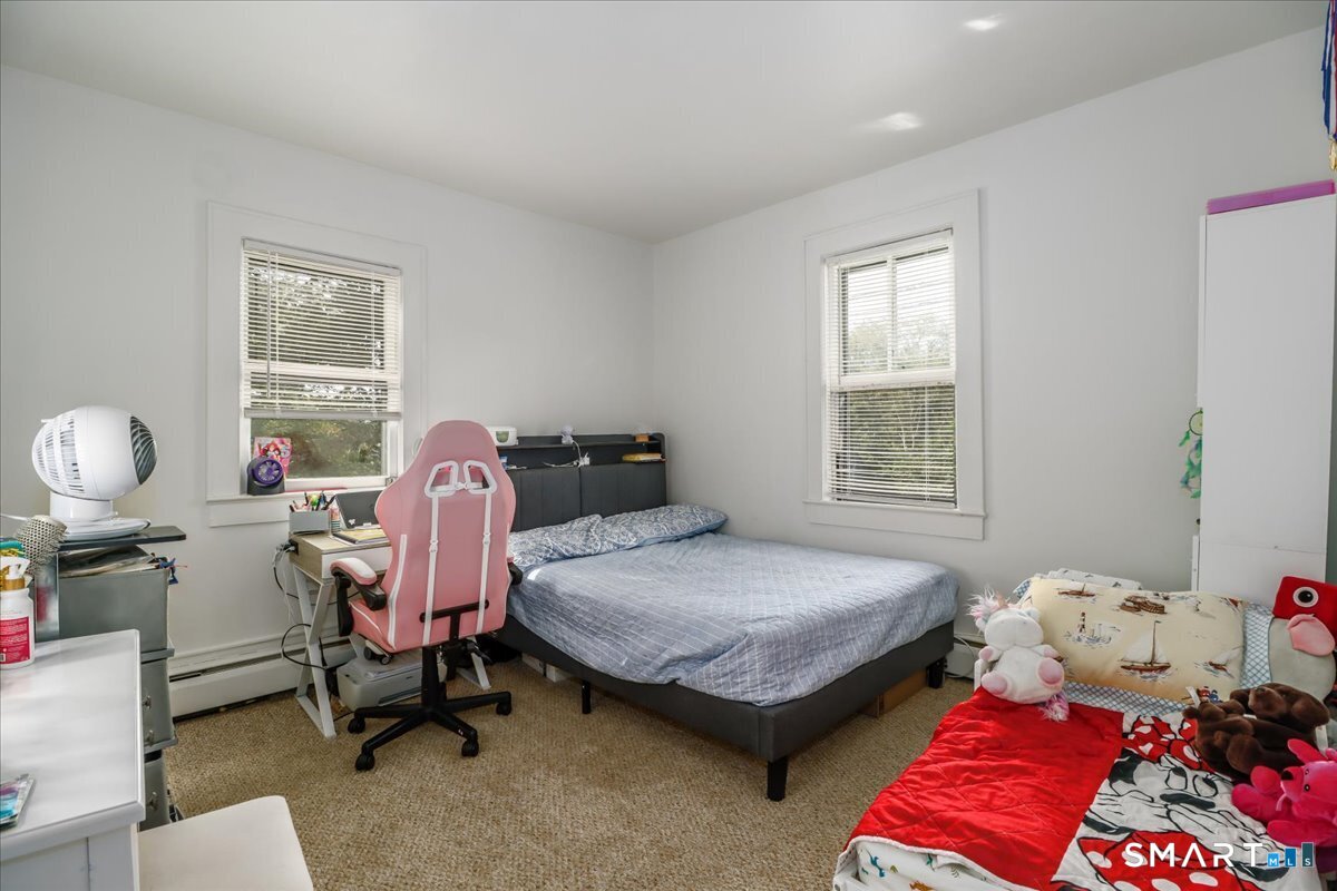 61 Smith Ridge Road New Canaan, CT 06840 - Photo 12 of 27