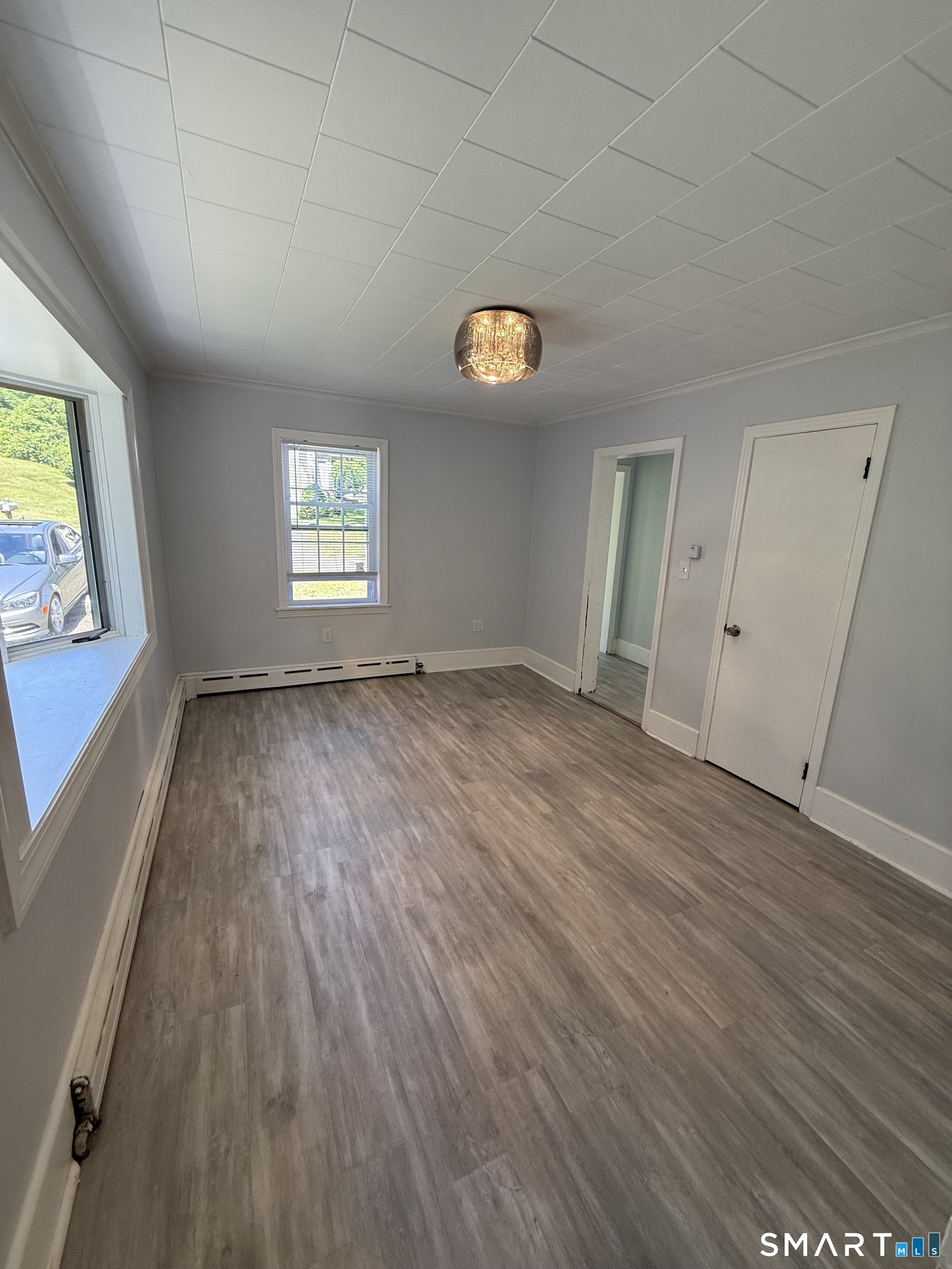 32 Dickerman Avenue Windsor Locks, CT 06096 - Photo 7 of 17