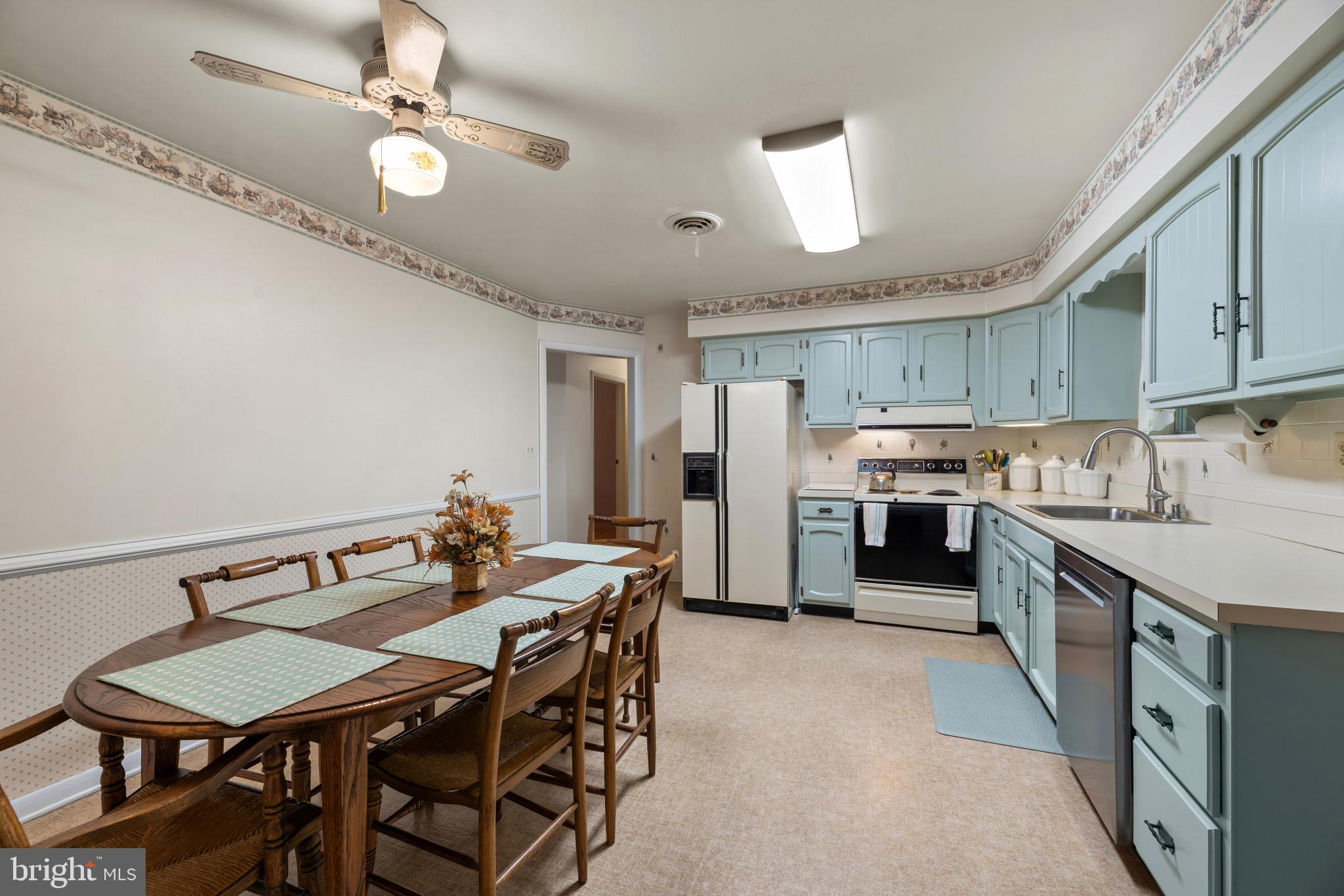 618 Fairmount Road Linthicum Heights, MD 21090 - Photo 12 of 35 Kitchen