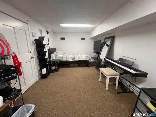 $710,000 | 556 Pepper Street, Monroe, CT 06468