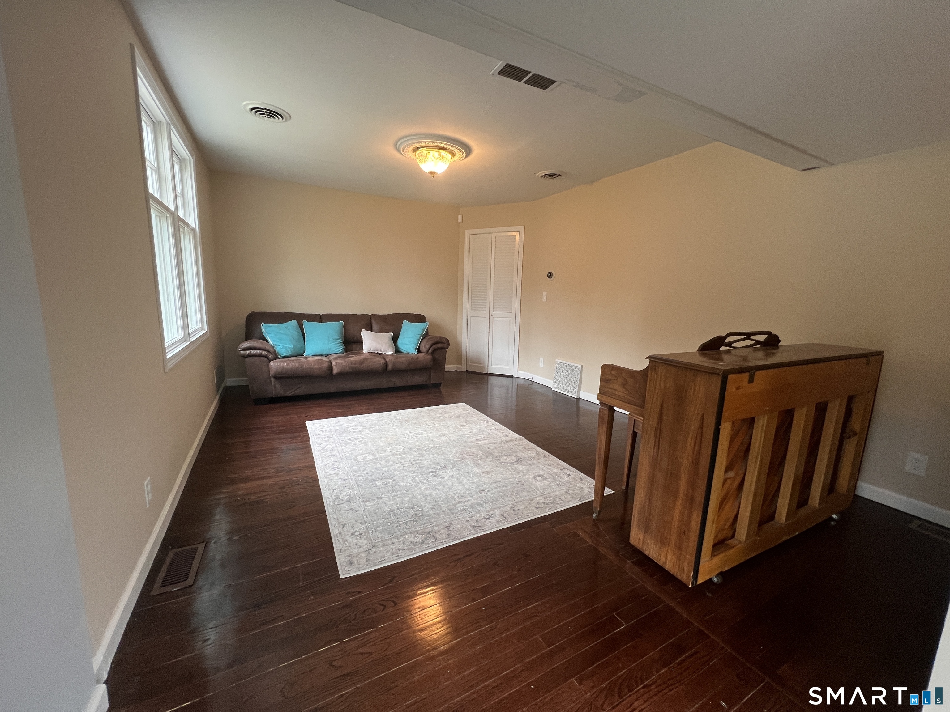 556 Pepper Street Monroe, CT 06468 - Photo 4 of 39