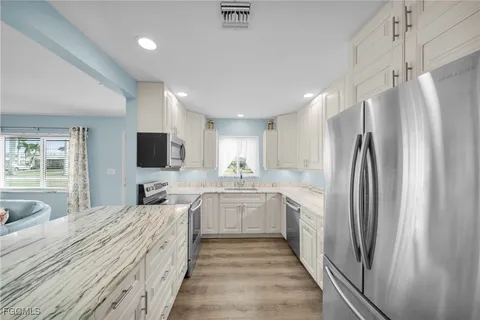 $375,000 | 5208 Wilmington Court, Cape Coral, FL 33904