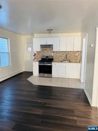 $2,500 | 100 Butler Street, Unit 2, Paterson, NJ 07524