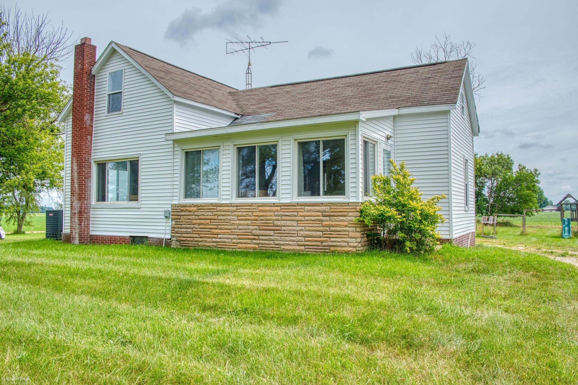 8488 North State Road Chesaning, MI 48616 - Photo 1 of 30