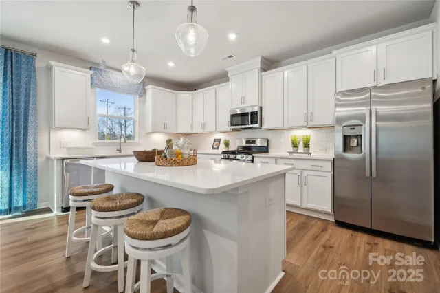 $715,000 | 339 Alameda Way, Matthews, NC 28104