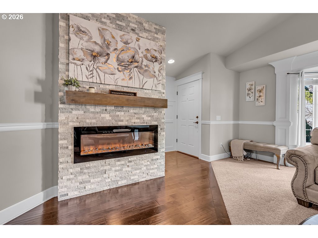 4460 Morfitt Street Hubbard, OR 97032 - Photo 7 of 36