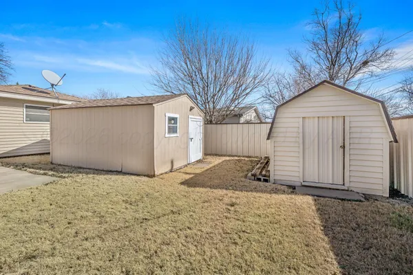 a view of backyard of house