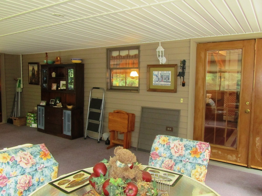 37 Whiting Road Oxford, MA 01540 - Photo 14 of 25