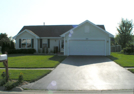 750 7 Hickory Road Byron, IL 61010 - Photo 1 of 6 Gallery Image 1