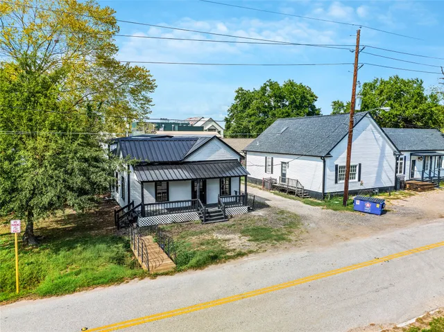 $399,900 | 106 Spring School Road, Spring, TX 77373