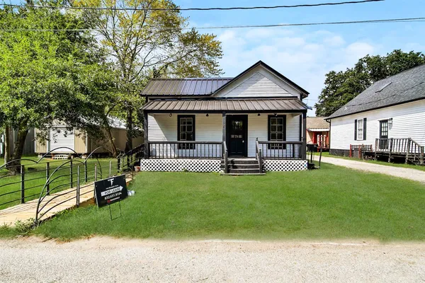 $399,900 | 106 Spring School Road, Spring, TX 77373