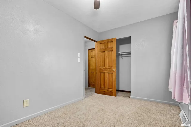 $169,900 | 624 South Sweetbriar Drive, Chillicothe, IL 61523