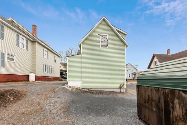 $239,000 | 89 Summer Street, Claremont, NH 03743