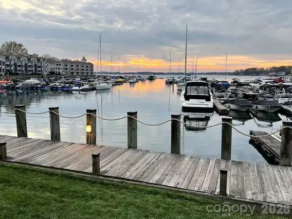 $425,000 | 18857 Vineyard Point Lane, Cornelius, NC 28031