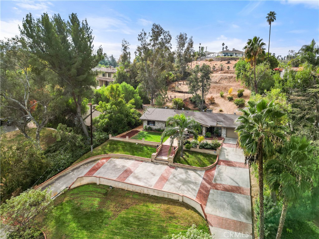 5051 Victoria Avenue Riverside, CA 92506 - Photo 36 of 45