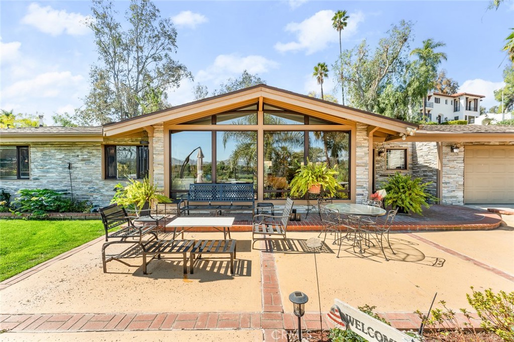 5051 Victoria Avenue Riverside, CA 92506 - Photo 37 of 45