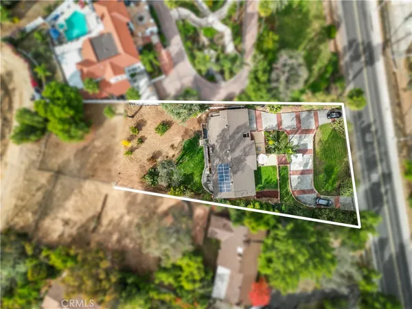 $915,000 | 5051 Victoria Avenue, Riverside, CA 92506