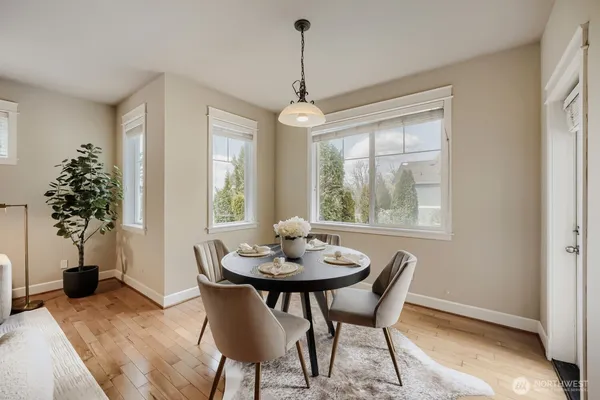 $1,830,000 | 2972 Northeast Marquette Way, Issaquah, WA 98029
