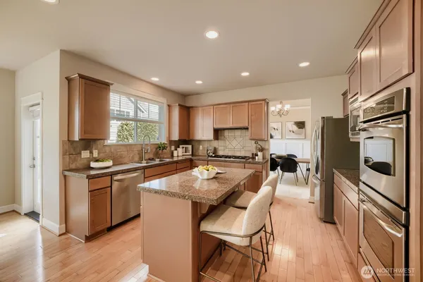 $1,830,000 | 2972 Northeast Marquette Way, Issaquah, WA 98029