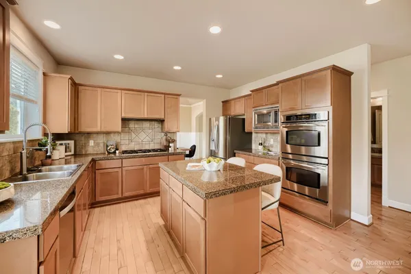 $1,830,000 | 2972 Northeast Marquette Way, Issaquah, WA 98029